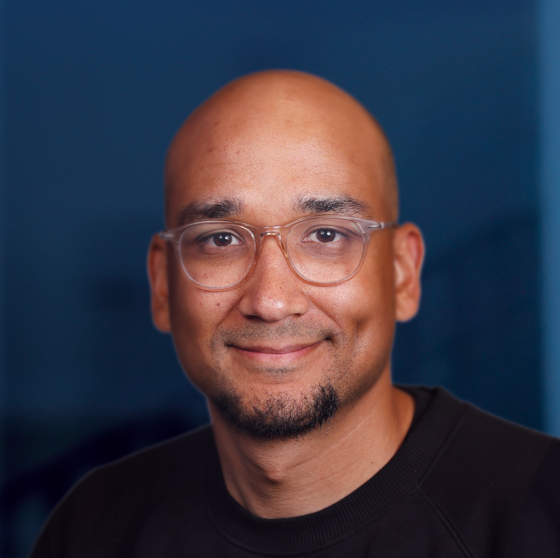 Dr. Eike Buabang